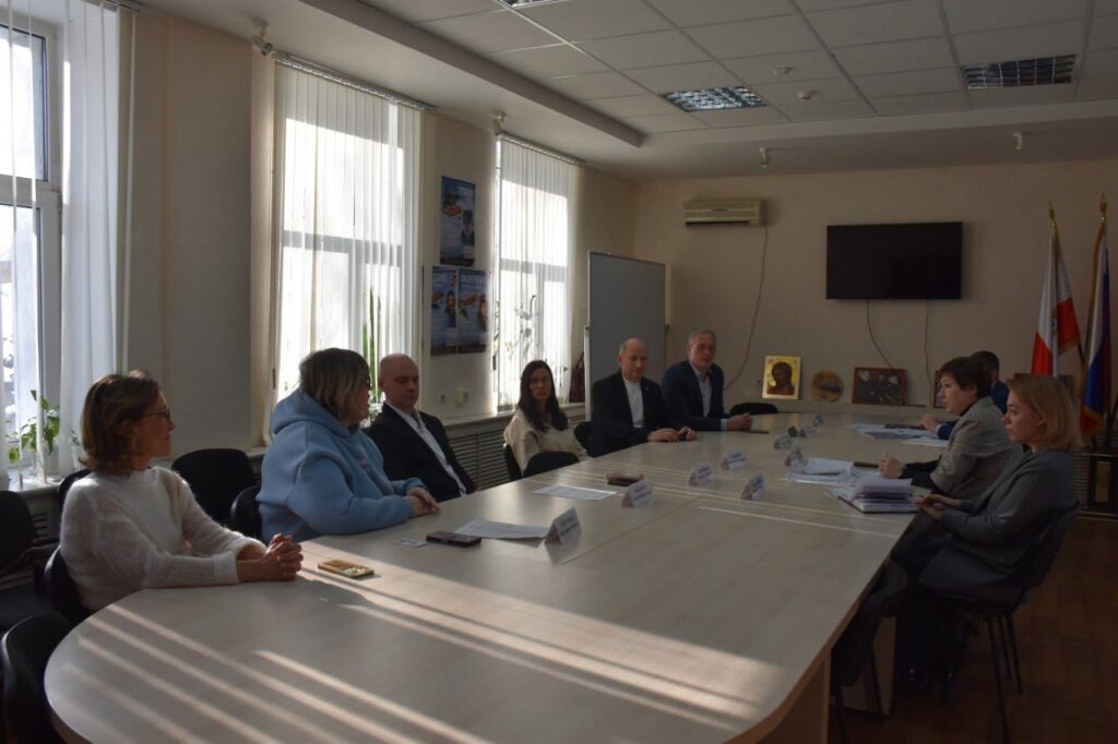 СРОО "ЖИЗНЬ" представила в министерстве внутренней политики области свой проект "Здравствуй Жизнь"